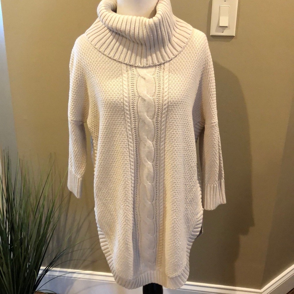Express. Size Small. Tan knit sweater. NWOT